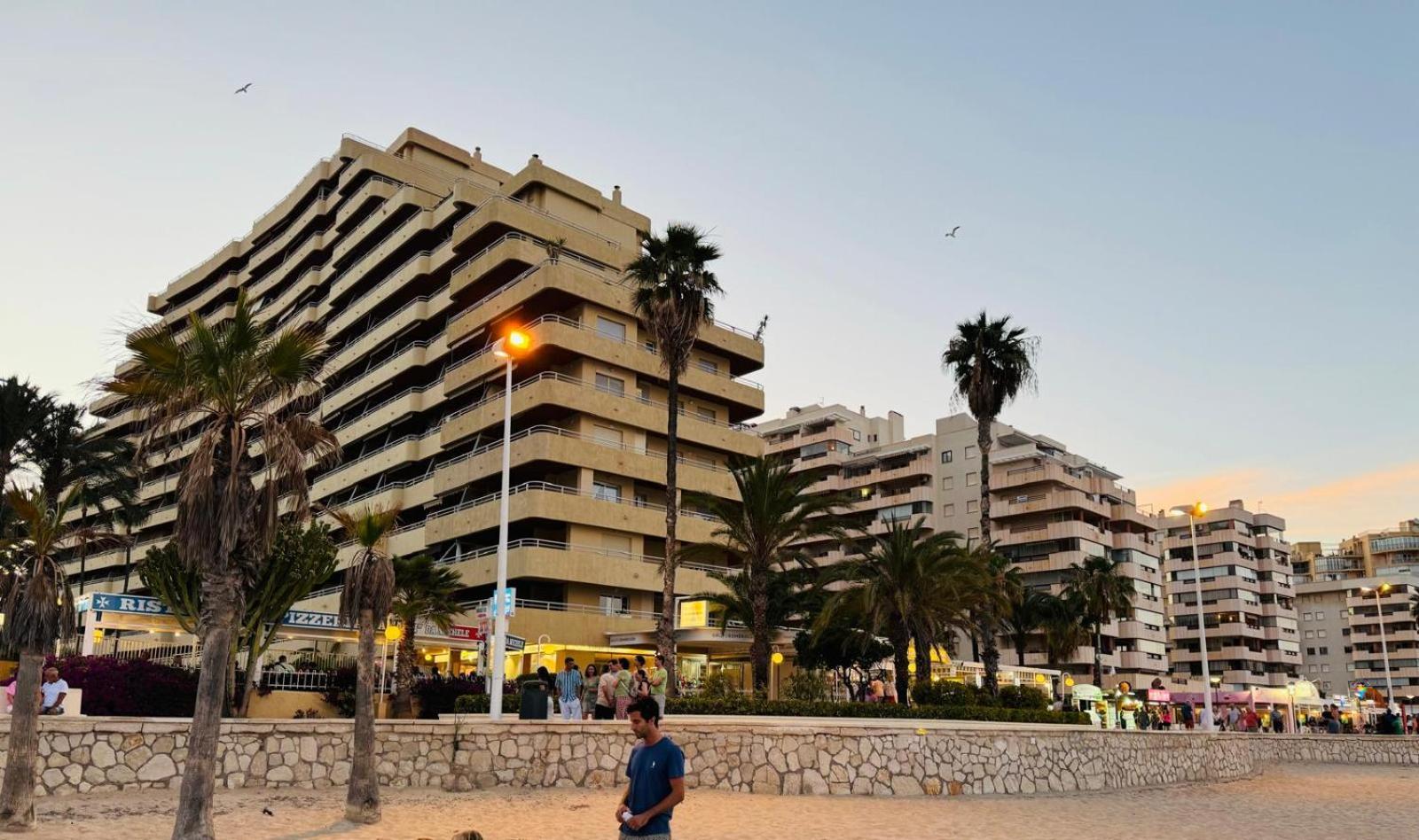 Calpe By The Sea Edificio Turmalina Apartman Kültér fotó